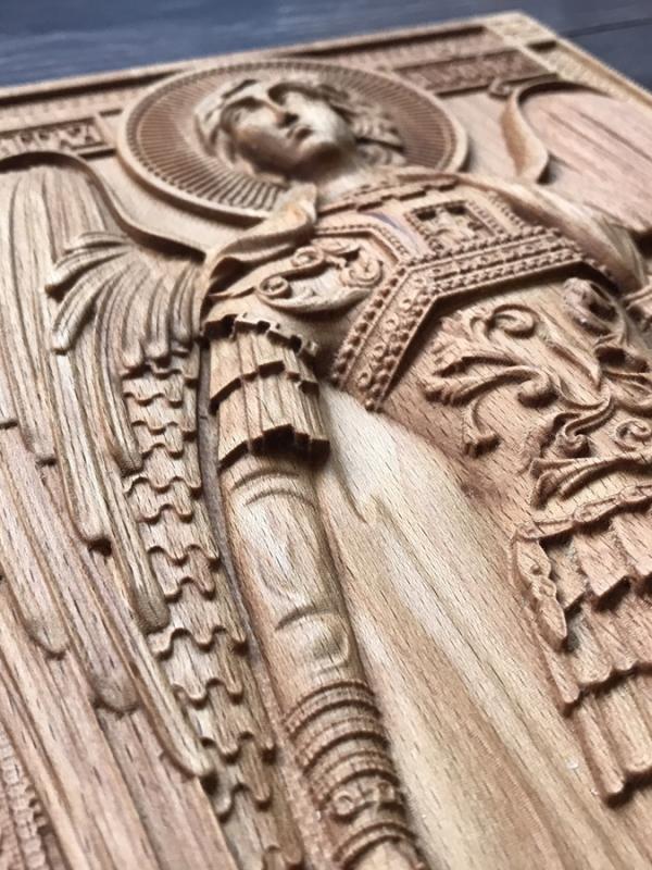 Резная икона дуб